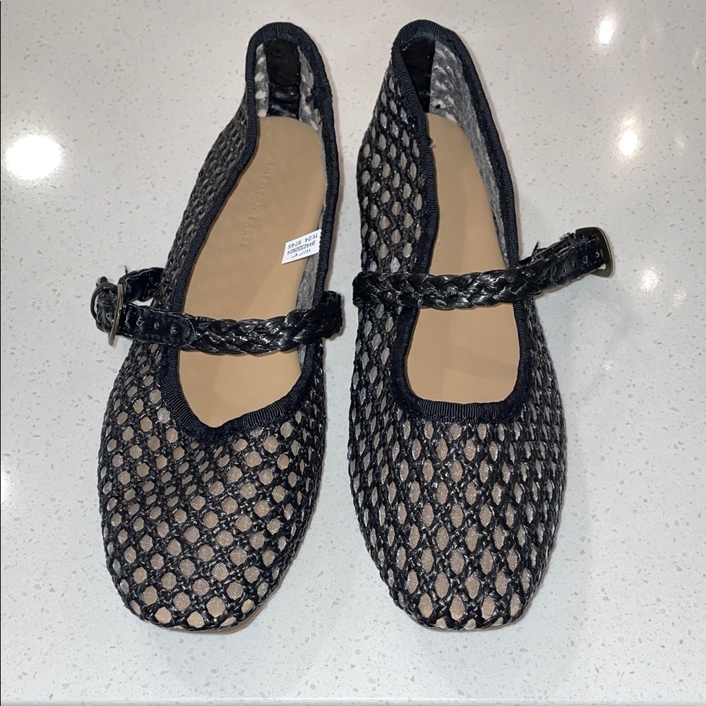 American Eagle Black Mesh Women's Shoes